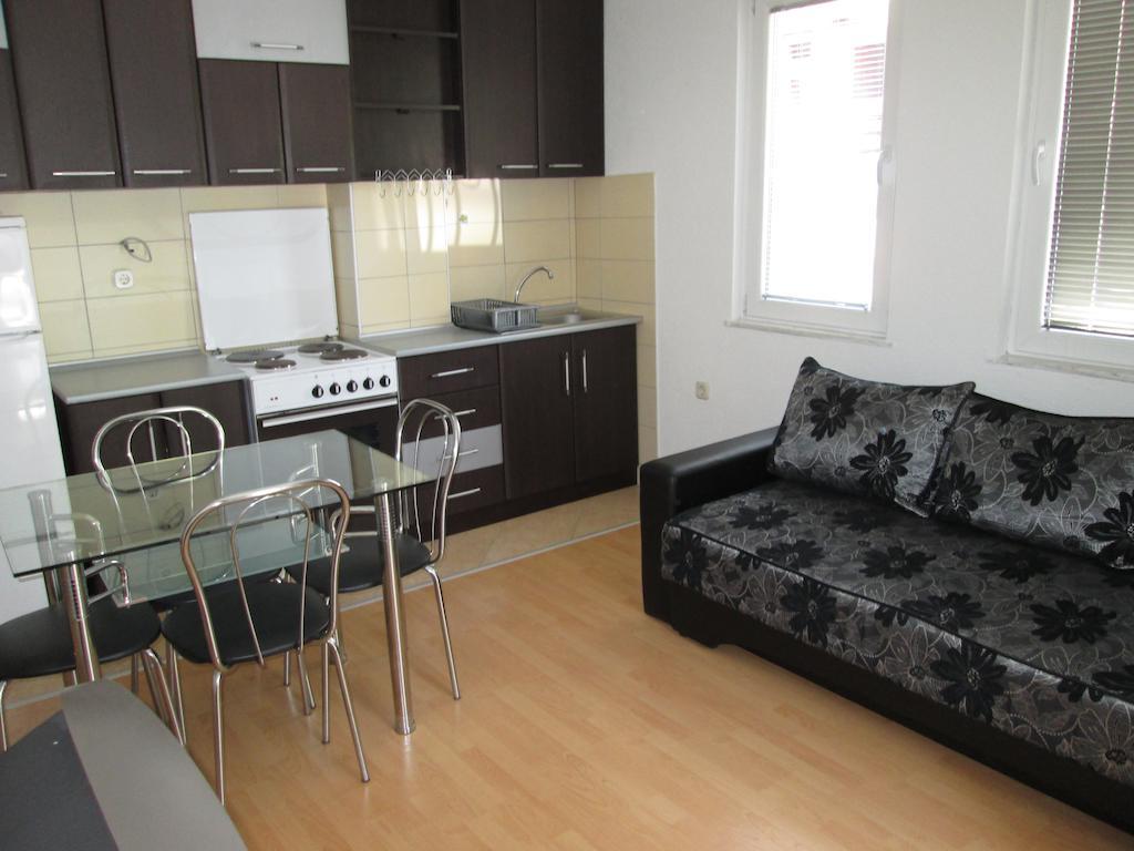 Tatjana'S Apartments Ohrid Zimmer foto